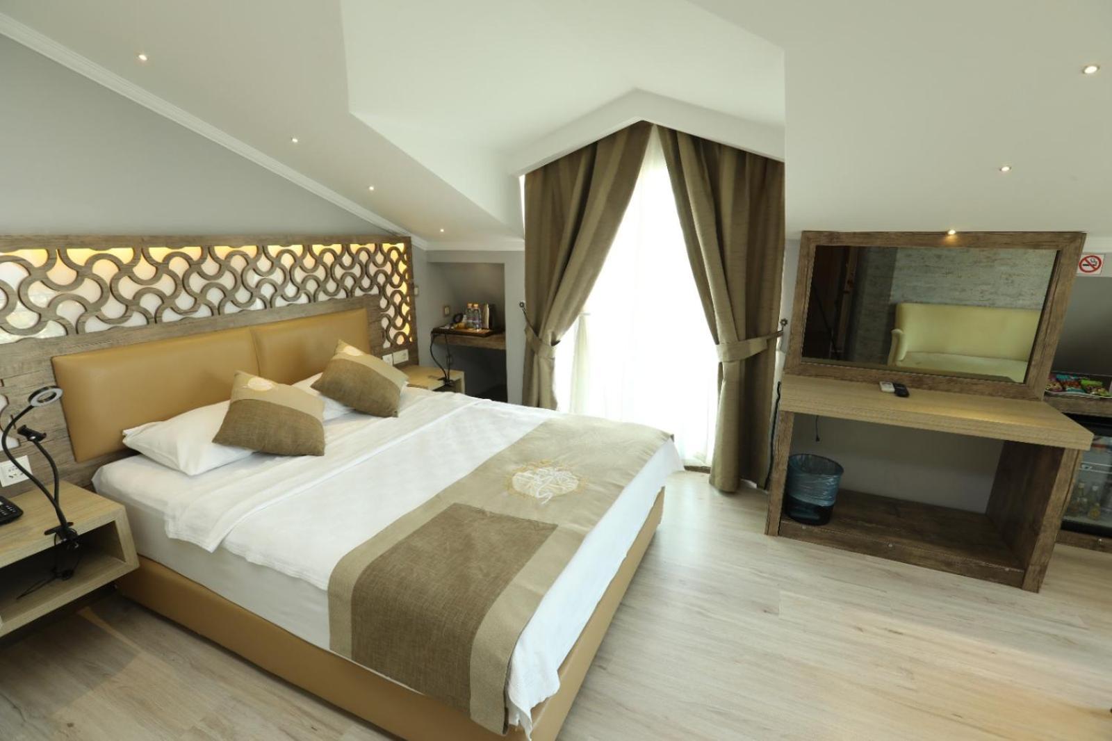 Unluselek Hotel Анамур Екстериор снимка