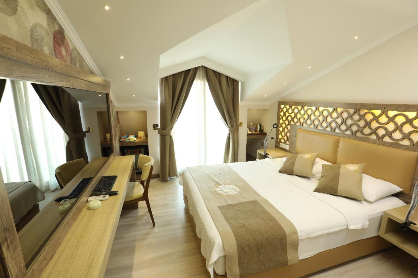 Unluselek Hotel Анамур Екстериор снимка