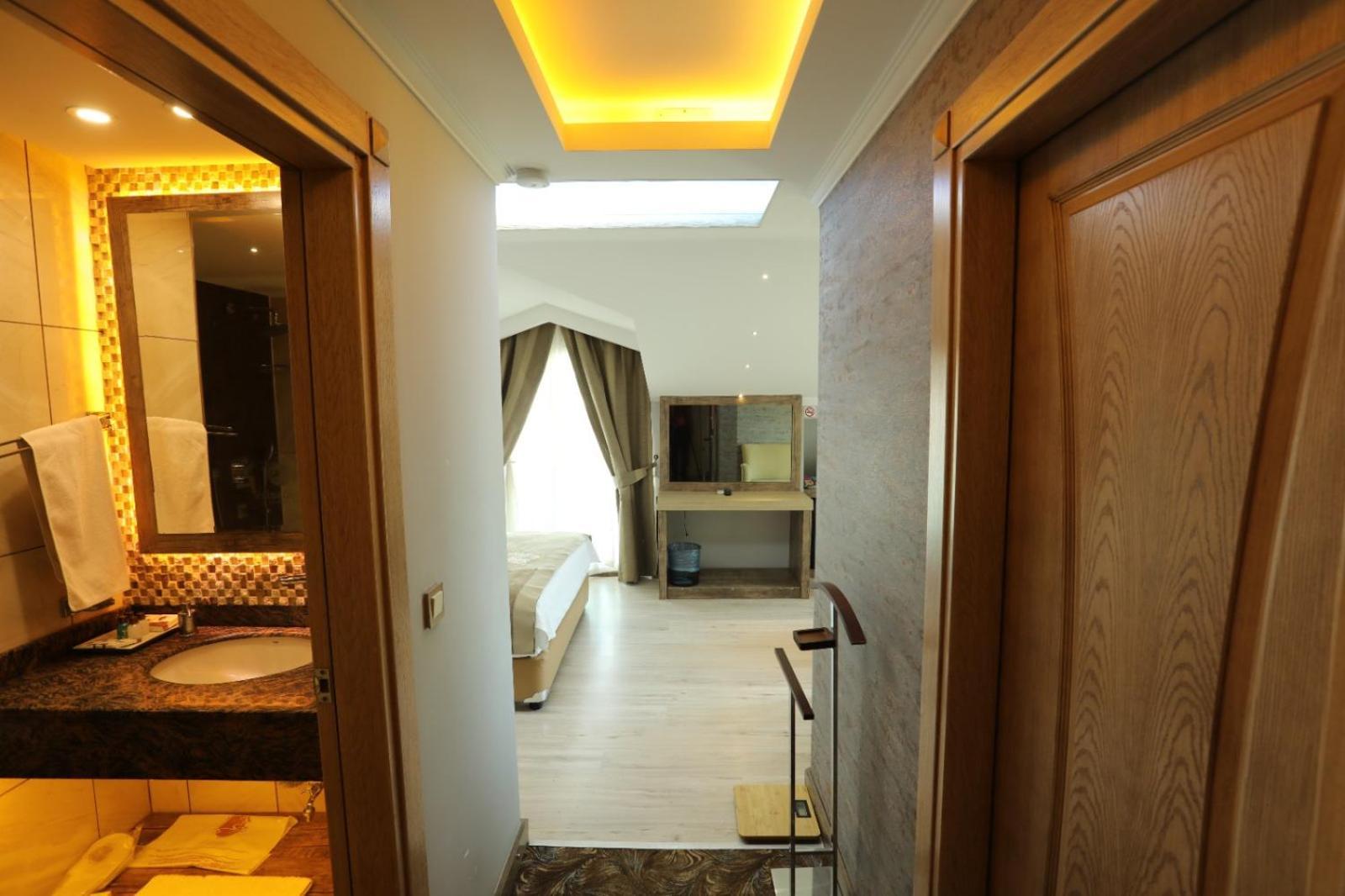 Unluselek Hotel Анамур Екстериор снимка