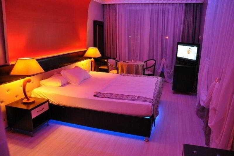 Unluselek Hotel Анамур Екстериор снимка