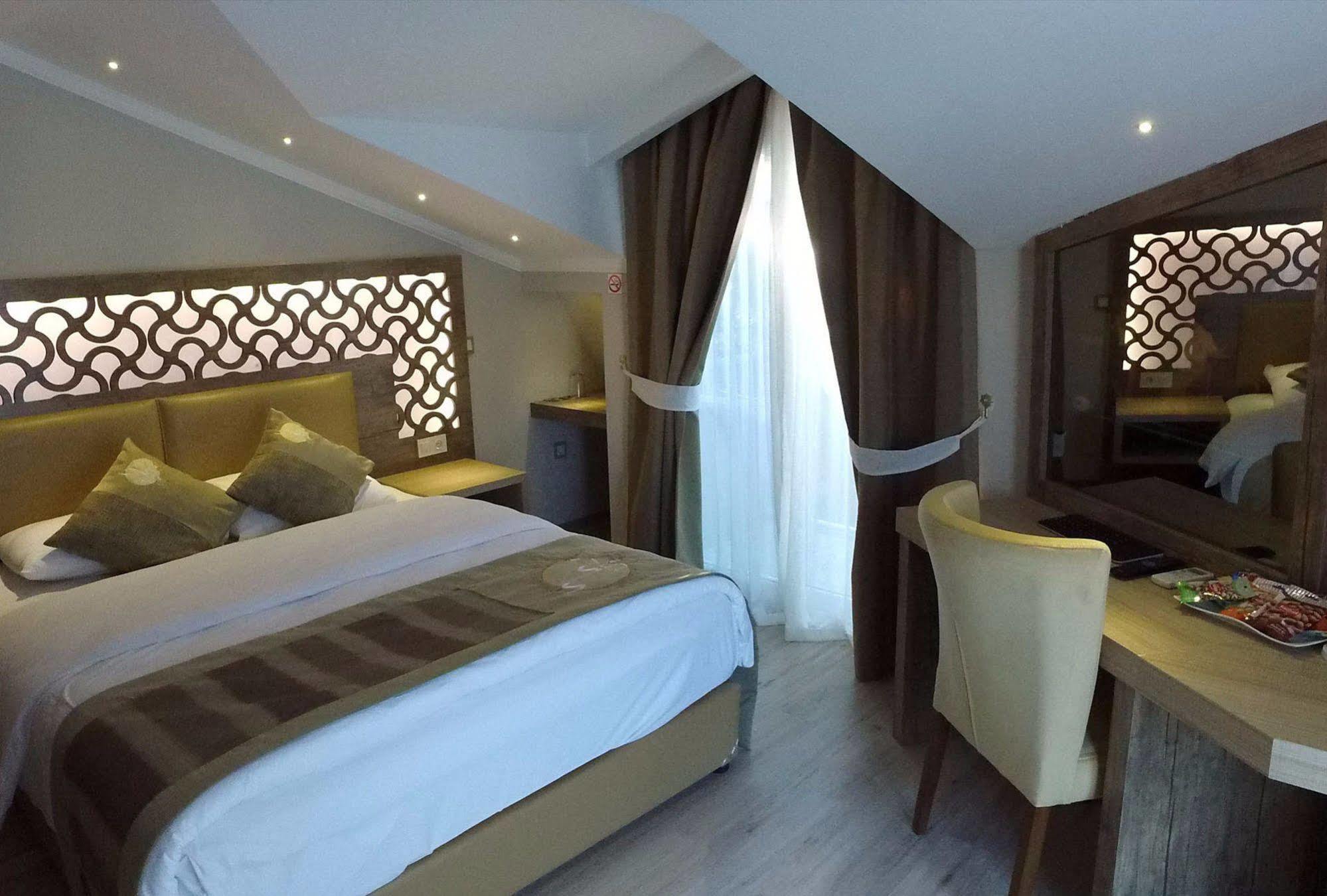 Unluselek Hotel Анамур Екстериор снимка